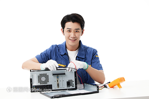 年輕維修工的計算機維修之旅